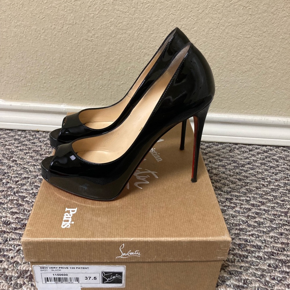 Christian Loboutin Very Previe